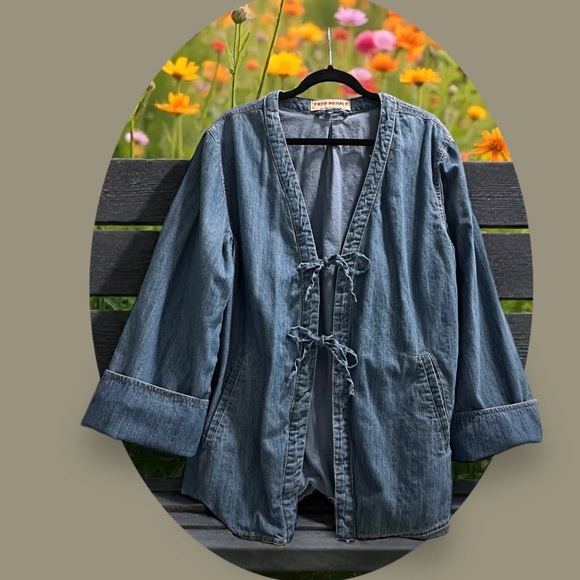 Free People Denim Dragonfly Tie Front Jacket. Size: XL - Picture 3 of 13